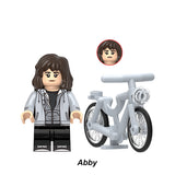 Abby custom FNAF brick minifigure toy, Five Nights at Freddy’s Series 3 LEGO-compatible figure